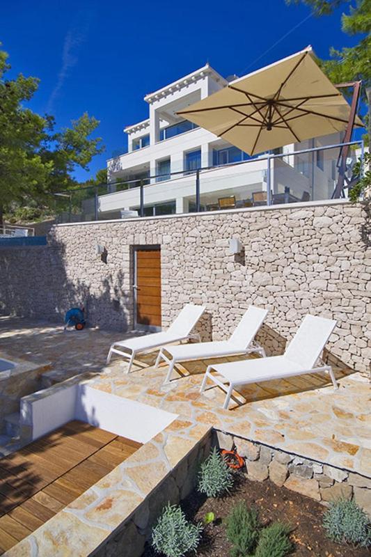 Luxury Seafront Villa My Dream With Private Pool, Jacuzzi And Staff At The Beach On Brac Island - Sumartin Selca  Exterior photo