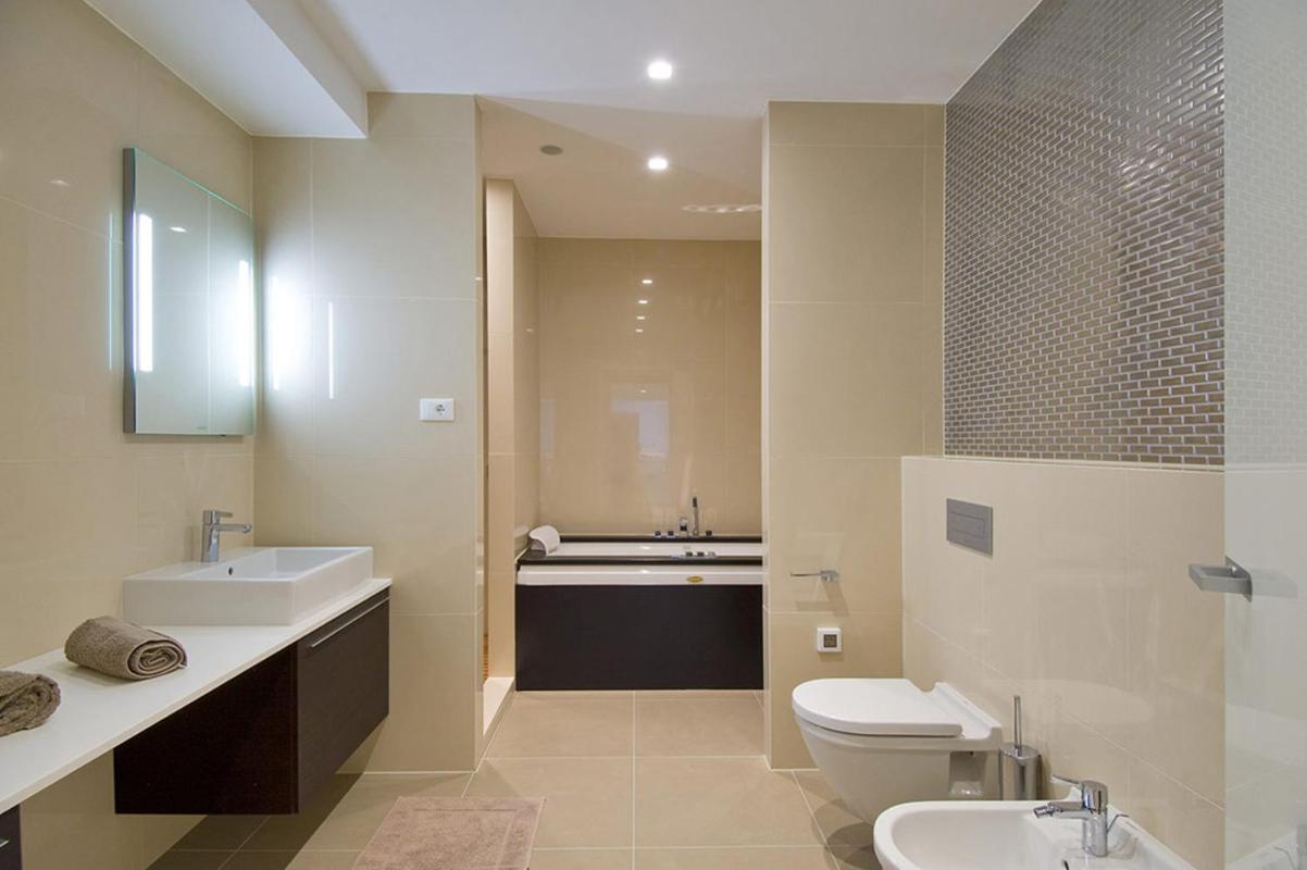 Luxury Seafront Villa My Dream With Private Pool, Jacuzzi And Staff At The Beach On Brac Island - Sumartin Selca  Exterior photo