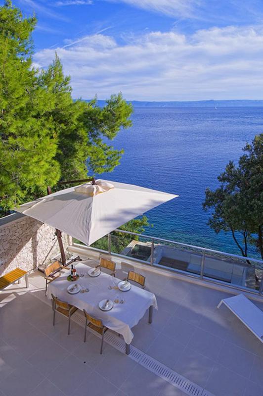 Luxury Seafront Villa My Dream With Private Pool, Jacuzzi And Staff At The Beach On Brac Island - Sumartin Selca  Exterior photo