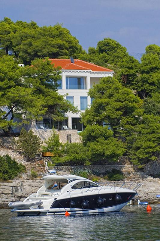 Luxury Seafront Villa My Dream With Private Pool, Jacuzzi And Staff At The Beach On Brac Island - Sumartin Selca  Exterior photo