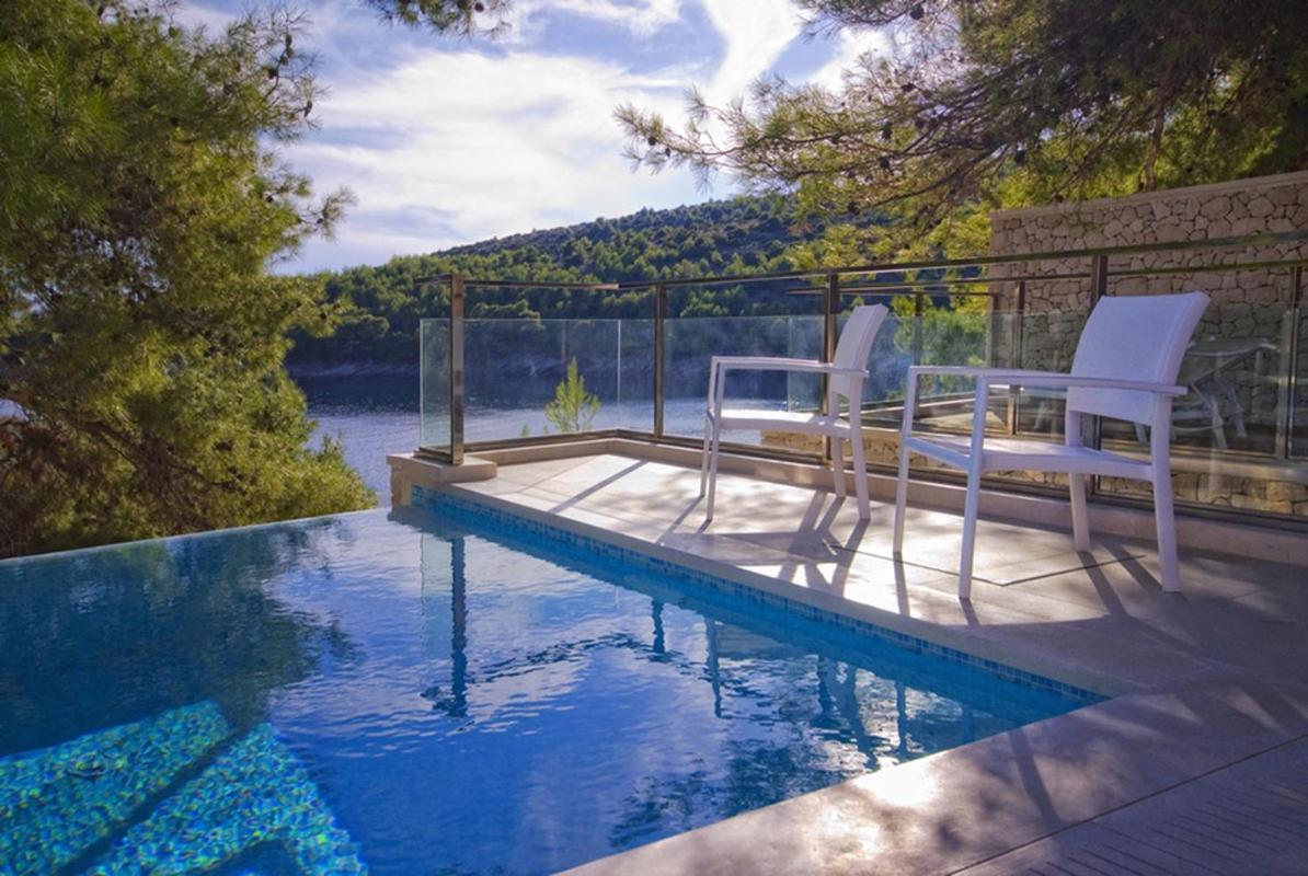 Luxury Seafront Villa My Dream With Private Pool, Jacuzzi And Staff At The Beach On Brac Island - Sumartin Selca  Exterior photo