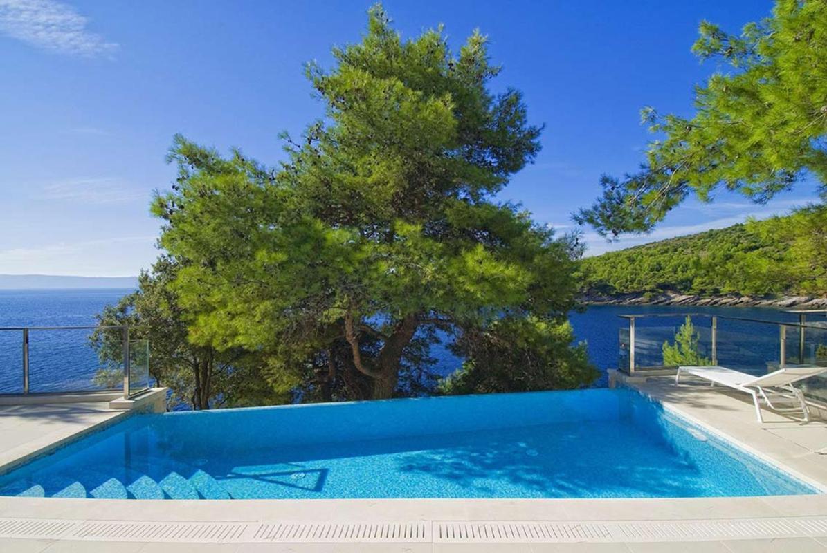 Luxury Seafront Villa My Dream With Private Pool, Jacuzzi And Staff At The Beach On Brac Island - Sumartin Selca  Exterior photo