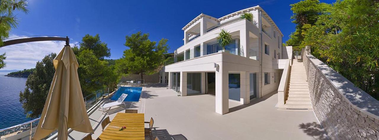 Luxury Seafront Villa My Dream With Private Pool, Jacuzzi And Staff At The Beach On Brac Island - Sumartin Selca  Exterior photo